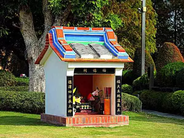 網民問夢到蛇會怎樣? 專家激動道:快去找他!