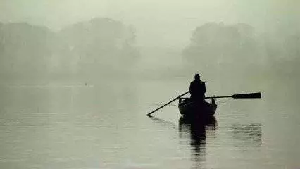 人活著若是累了,夜晚睡不著就看看這段話,你會明白許多