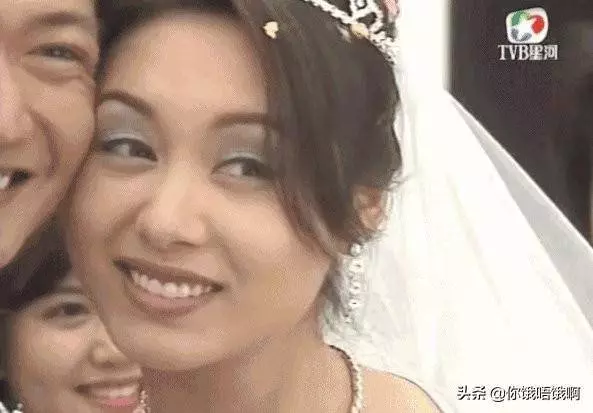 郭可盈去幾天新加坡,就換了三個愛馬仕包包,她的愛馬仕多到數不清~
