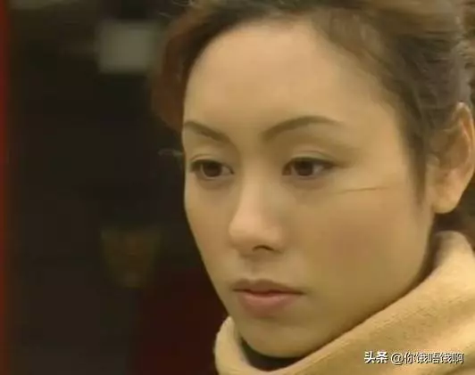 郭可盈去幾天新加坡,就換了三個愛馬仕包包,她的愛馬仕多到數不清~