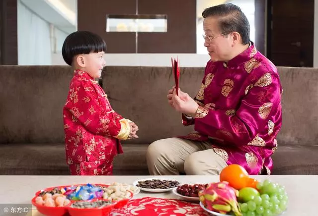 姨娘舅舅帶表弟妹來家裡拜年,他們走後公公卻破口大罵我
