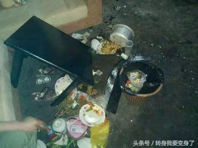 婆婆生日全家人都閒聊,我挺著大肚子在做飯,老公回家直接掀桌子