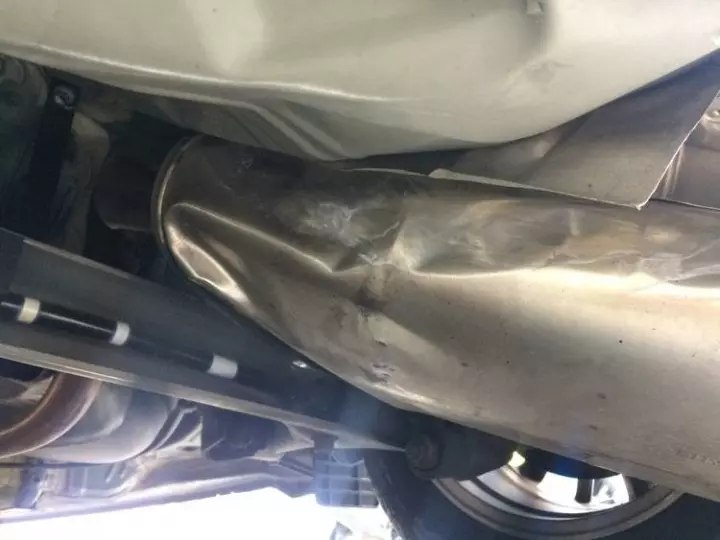 大過年的被撞...心痛 - 動研室七嘴八舌區 - 汽車討論區