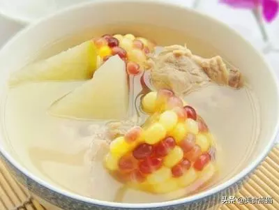 排骨湯要怎麼燉才好喝?跟我這樣做,營養翻倍,排骨軟嫩多汁!