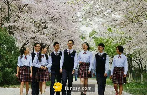 盤點世界各地校服的顏值大比拼!