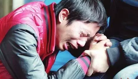 父親帶一個女人回家說要跟母親離婚,我氣的想打小3,父親卻給我一巴掌!3年後父親過世,眞相揭開..