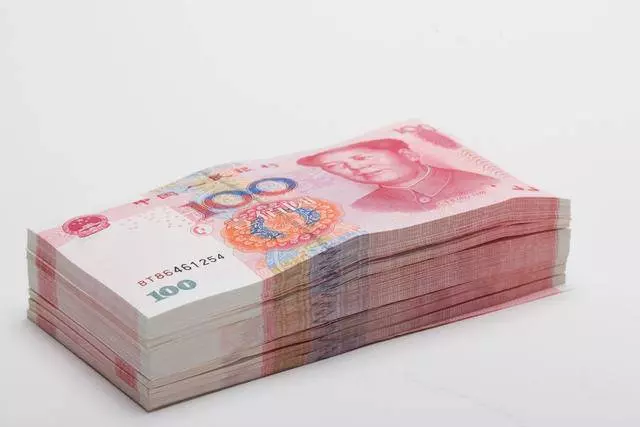 父親帶一個女人回家說要跟母親離婚,我氣的想打小3,父親卻給我一巴掌!3年後父親過世,眞相揭開..