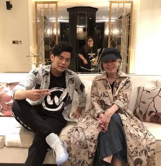 周杰倫4歲開始「每天練琴2hr」 媽媽藤條伺候…辛酸史曝光!