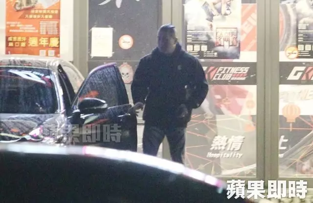 賺多少全捐出去!館長光是簽約金「高達7位數台幣」 月收入「能買好幾棟透天厝」卻不買霸氣捐了