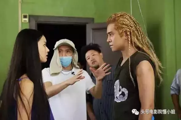 周星馳深圳拍《美人魚2》坐70萬房車 遊樂園取景拉警戒線防曝光