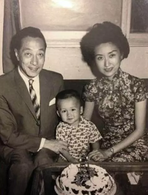 庾澄慶的驚人家世大曝光!除了家族顯赫外,爺爺竟是「他」...難怪當初他跟伊能靜註定會離!