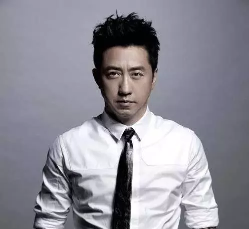 庾澄慶的驚人家世大曝光!除了家族顯赫外,爺爺竟是「他」...難怪當初他跟伊能靜註定會離!