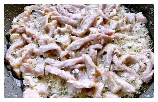 京醬肉絲這樣做才好吃,肉絲滑嫩,咸甜可口,隔著螢幕流口水