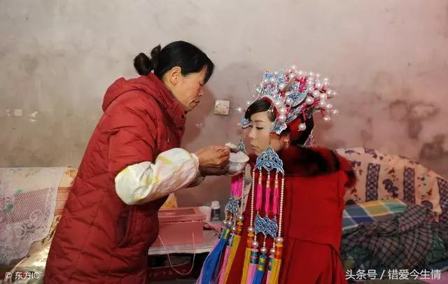 大嫂懷孕暫住我家,我全心照料,從廁所伺候她出來後,老公卻急了