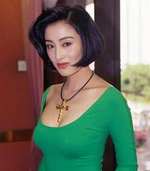 第一代星女郎「張敏」不雅照片曝光!大尺度圖片瘋傳!