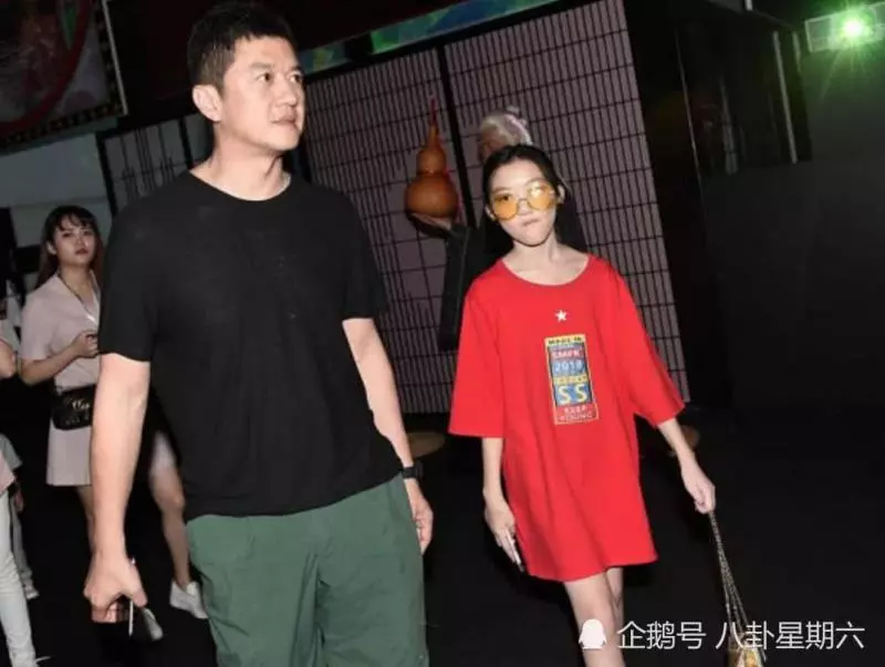 同樣是親生,王菲為何選擇竇靖童放棄李嫣?她終於道出了實情 !