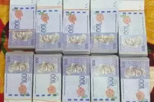 (華婦向友人借6000令吉,)沒想到要還3萬,新年期間也不得安寧!