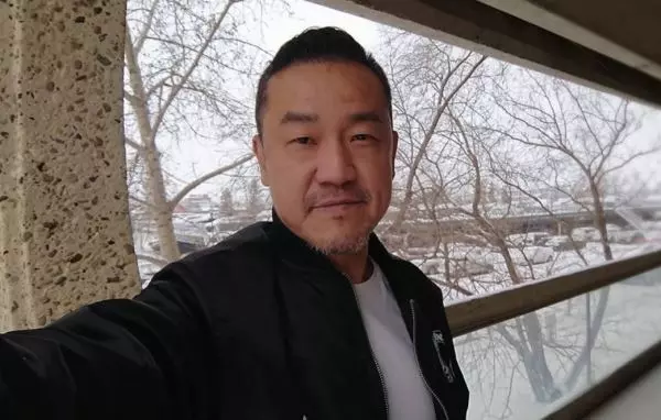 前妻罹癌後被男友拋棄,陳為民堅持陪伴在身邊到她離世,只為了這句「25年前的誓詞」!讓網友稱讚:不愧是真男人!