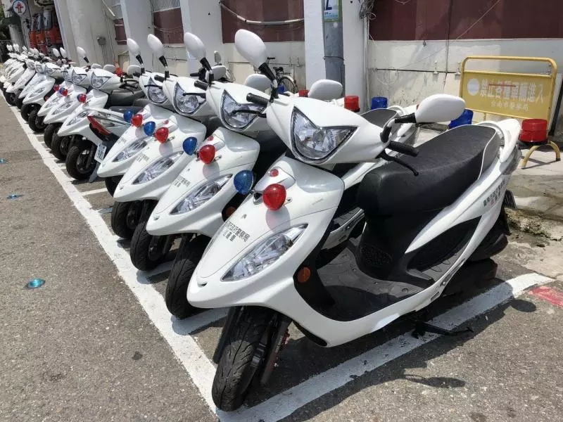 把警用機車當私家車 交通小隊長被這樣處理掉 | 法律前線 | 社會