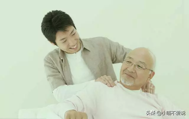 肩胛疼、肩周炎,刺激"4穴",做4事,肩膀變靈活,替爸媽收藏