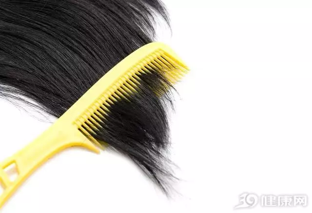 一把梳子,可當四味「藥」!經常梳頭的人偷笑吧