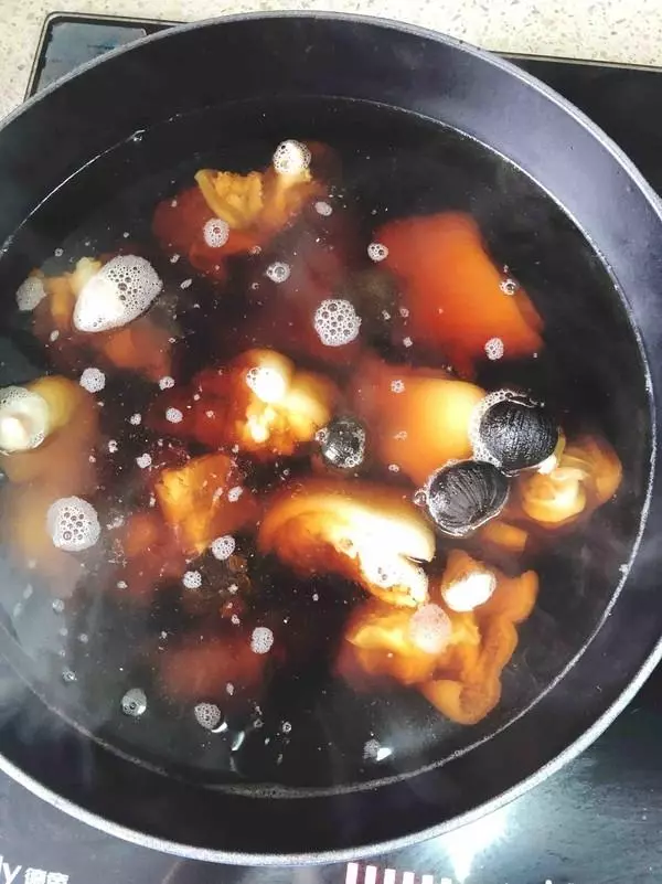 它是天然的「無添加玻尿酸」,三天兩頭吃,養顏補血,女人要常吃