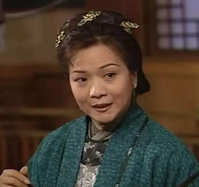 31年效忠TVB卻被減薪95%,這位甘草演員真是太慘了!