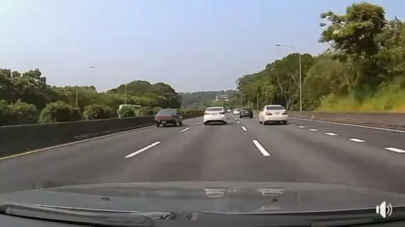 塞車的起頭長怎樣? 他拍記錄片精闢分析被推爆 - 自由電子報汽車頻道