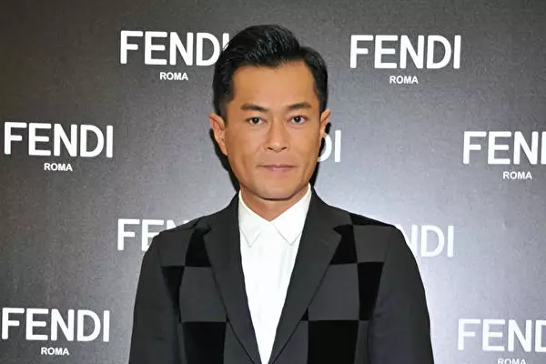 69歲《古惑仔》李兆基 娶30年女友沖喜