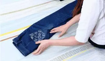 這樣折衣服超省空間,怎麼翻都不亂,太省事了!