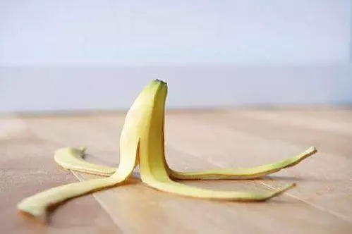 蚊子咬了腫一包奇癢難忍?越抓越癢!教你止癢方法,60秒後止癢去痕!