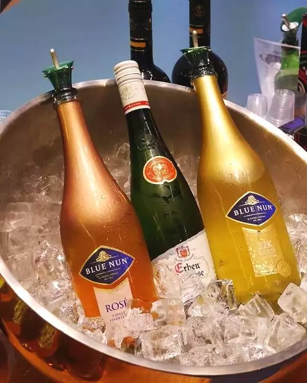 新加坡喝酒太貴?10新幣以下的這14家小酒館走起~