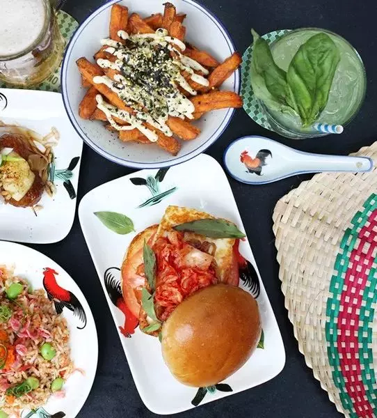 新加坡喝酒太貴?10新幣以下的這14家小酒館走起~