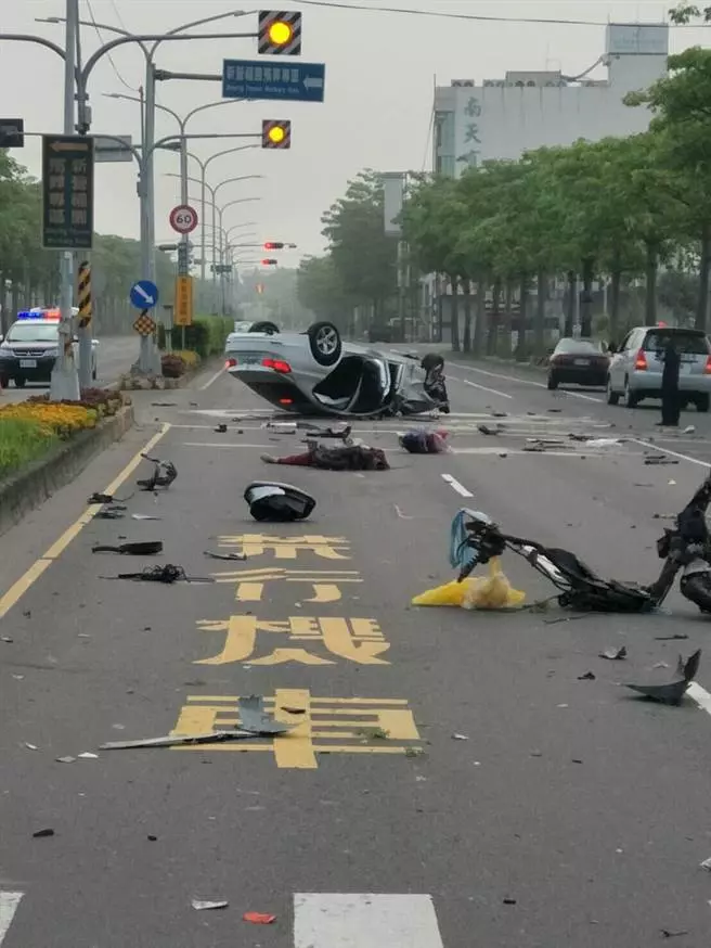 又是酒駕!21歲BMW男酒駕載友,女機車騎士狠撞拖行「屍首分離」亡!