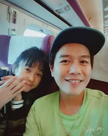 六月3度鬧離婚!老公李易「結婚6年」完全受夠了!聲稱:「真的要簽字」讓粉絲好崩潰!