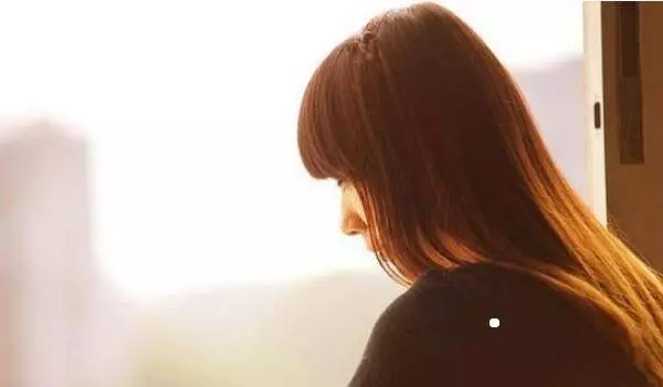 女友懷孕後我家沒給彩禮,以為占了大便宜,兩年後才知吃了大虧