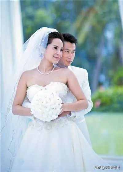44歲郭羨妮結婚8年仍少女,為追二胎不斷推劇,與老公回港過年
