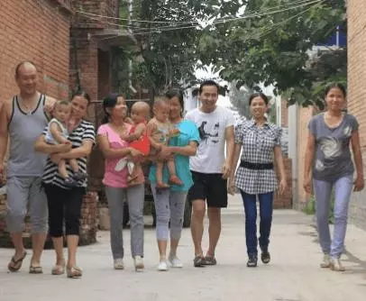 4旬老漢娶21歲越南媳婦,新婚夜女子叫了一聲, 老漢徹底崩潰!
