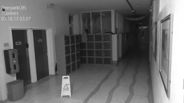 猛鬼肆虐校園!學校曝光「鬼影實錄」…校長緊急宣布全面封校