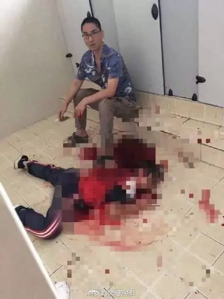 10歲童弄傷女兒…「爸爸竟衝學校把他殺了」抽菸坐等警方來:雙方家長最後對話曝光!