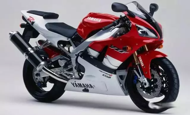 日系仿賽歷史:山葉(YAMAHA)YZF-R1(中)