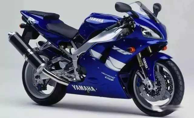 日系仿賽歷史:山葉(YAMAHA)YZF-R1(中)