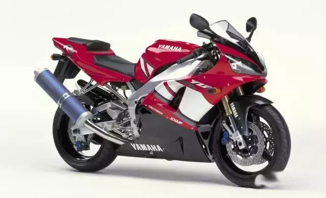 日系仿賽歷史:山葉(YAMAHA)YZF-R1(中)