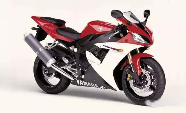 日系仿賽歷史:山葉(YAMAHA)YZF-R1(中)