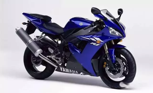 日系仿賽歷史:山葉(YAMAHA)YZF-R1(中)