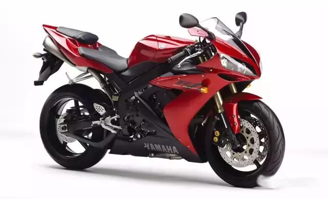 日系仿賽歷史:山葉(YAMAHA)YZF-R1(中)