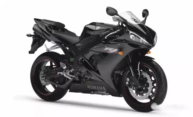 日系仿賽歷史:山葉(YAMAHA)YZF-R1(中)