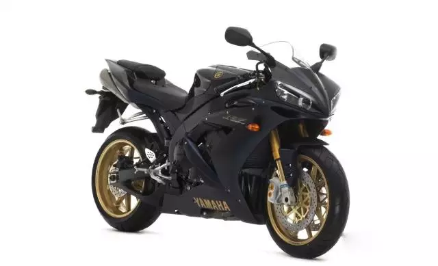 日系仿賽歷史:山葉(YAMAHA)YZF-R1(中)