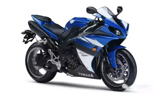 日系仿賽歷史:山葉(YAMAHA)YZF-R1(中)