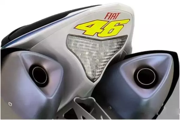 日系仿賽歷史:山葉(YAMAHA)YZF-R1(中)